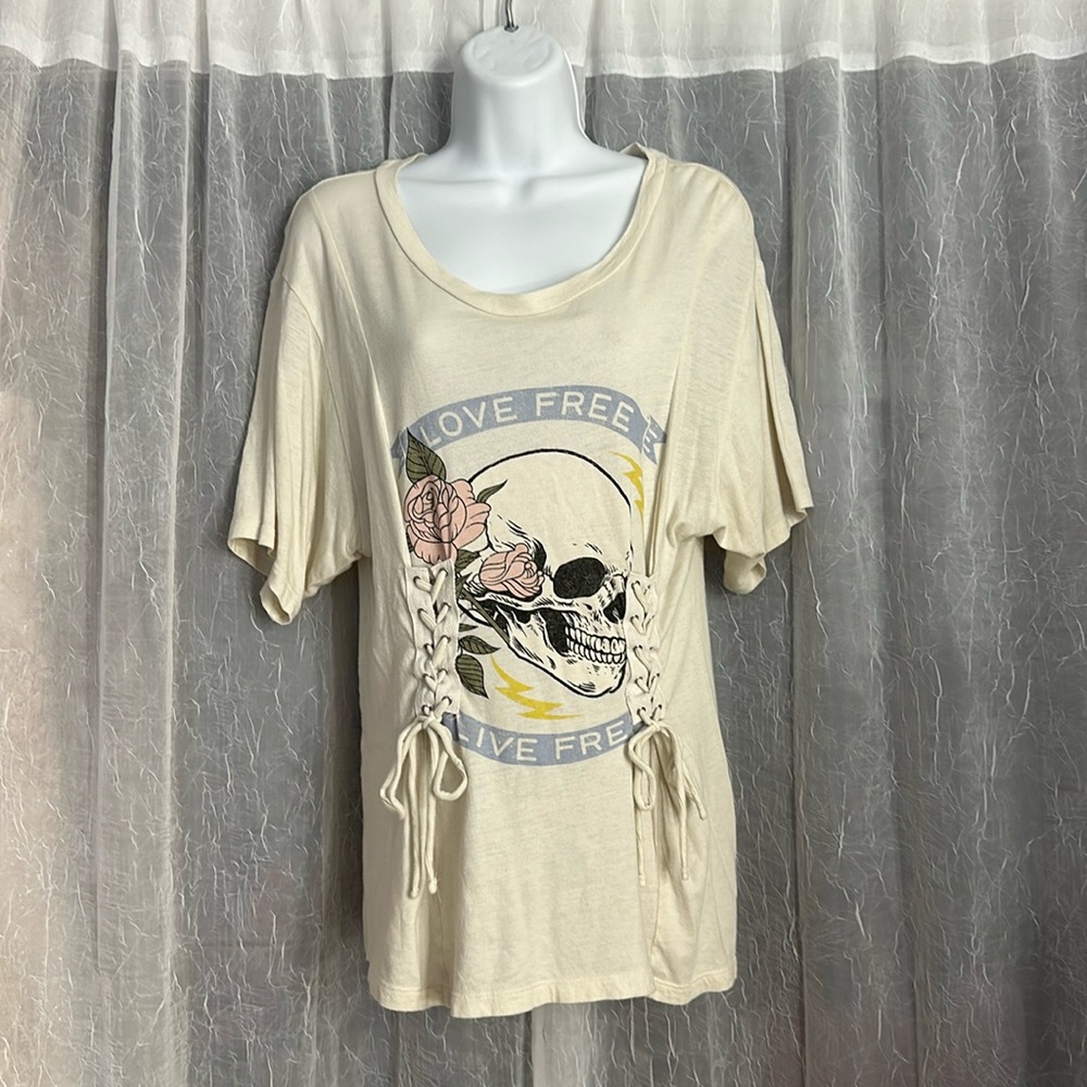 Express skull lace up tee